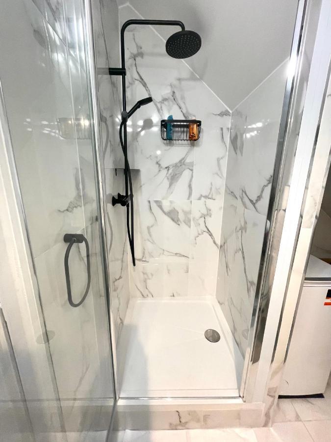 Proche Metro 15 Minutes Marais Apartment *